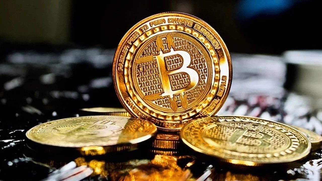 Bitcoin'de kritik düzey korunuyor: 65 bin doların üzerinde tutundu