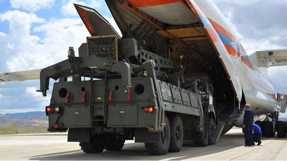 Bloomberg: Türkiye, S-400'leri devredebilmek için Rusya'nın onayını istiyor
