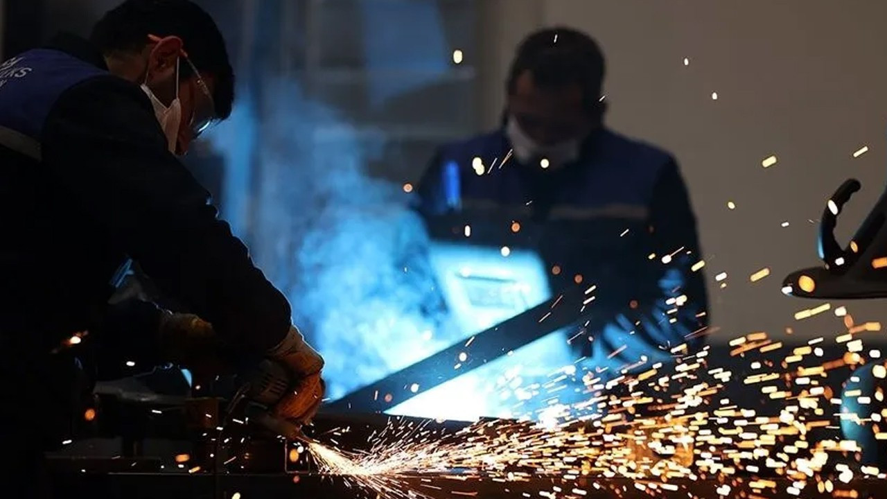 Endüstride üretimi ara malı toparladı