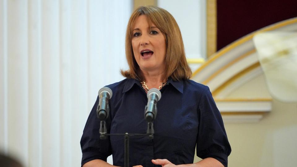 İngiltere, ilk G7 dijital egemen tahvilini 2027'nin başlarına kadar planlıyor
