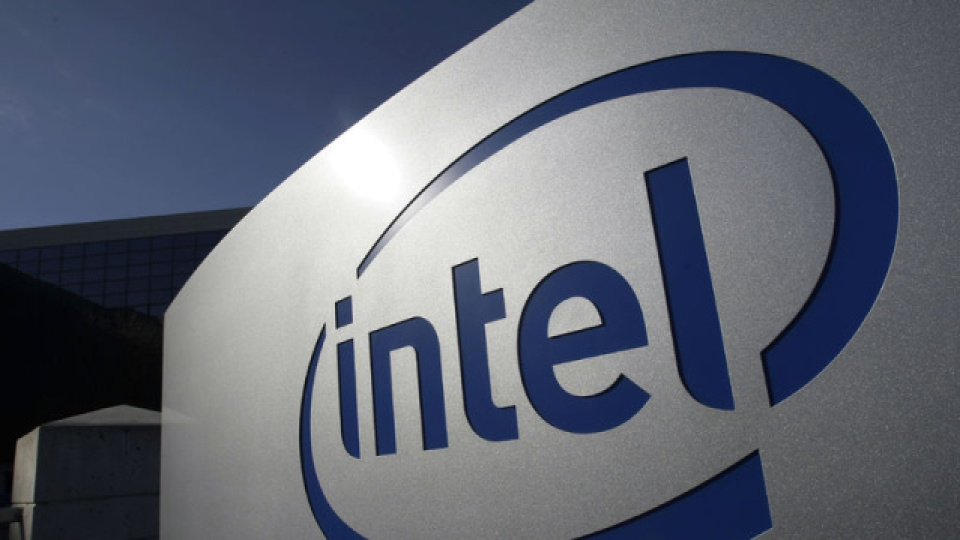 Intel, güçlü gelir artışına karşın 11 milyar dolar ziyan açıkladı