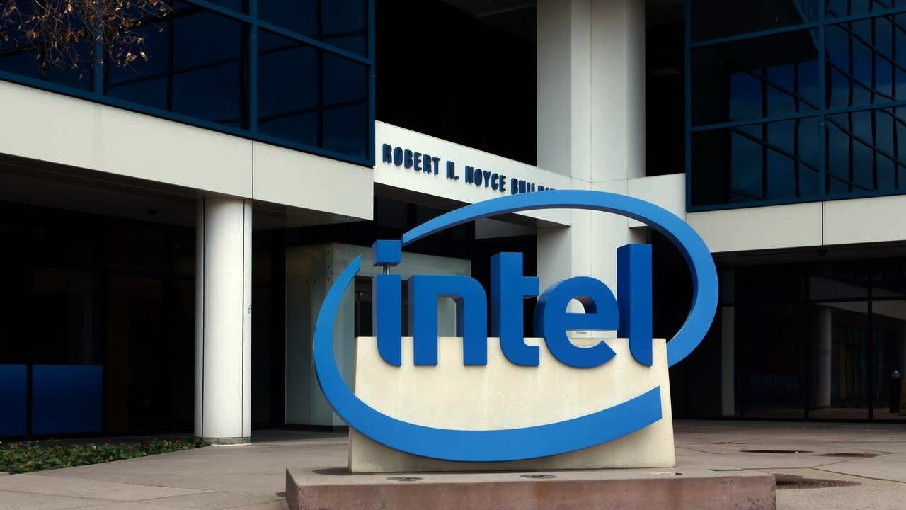 Intel, ikinci çeyrekte gelirini yüzde 25 artırdı