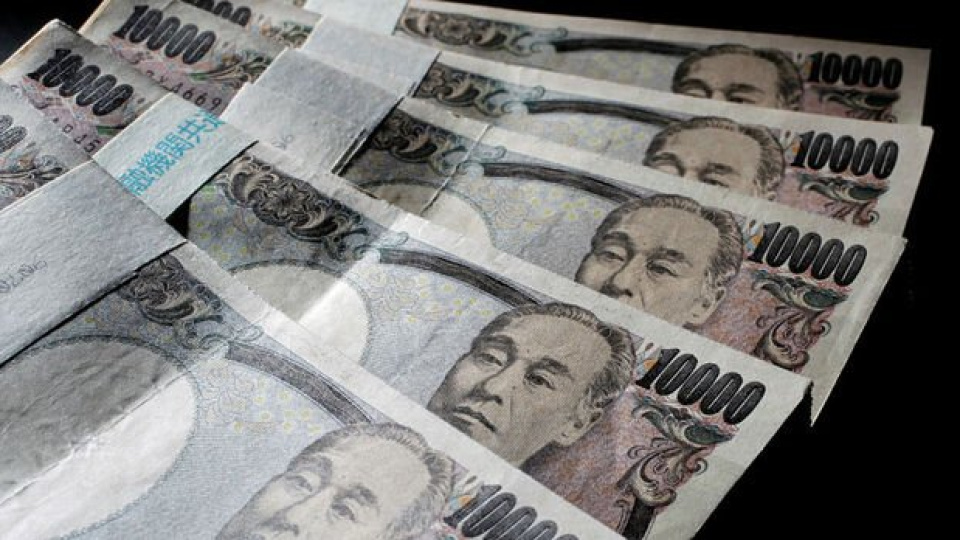Japon yeni 40 yılın en düşük düzeyine yakın