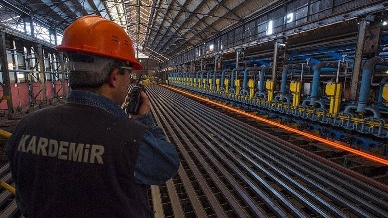 KARDEMİR'den Cezayir'e 27 milyon dolarlık demir yolu teker ihracatı