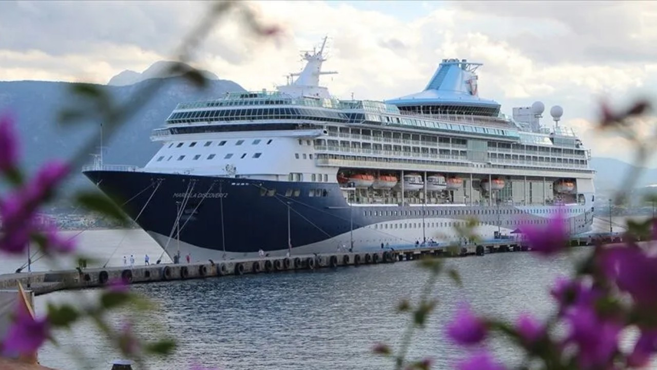 Kruvaziyer turizminde birinci yarı rekoru: 756 bin yolcuya ulaşıldı