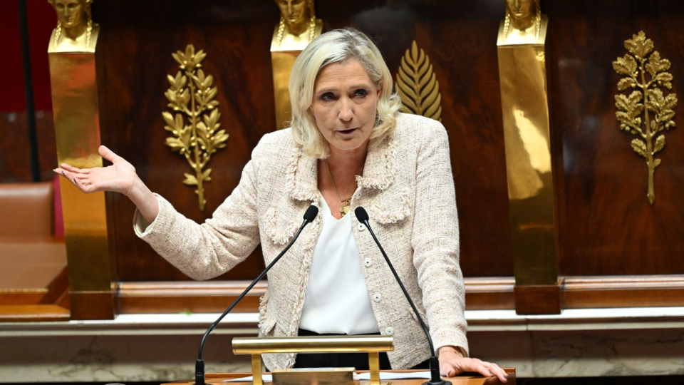 Le Pen: Kamu Görevine Adaylık Yasağı Kısalınca 2027 İçin Adaylık Kararı