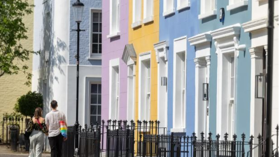 Londra konut fiyatlarında Aralık 2023'ten bu yana en büyük yıllık düşüş