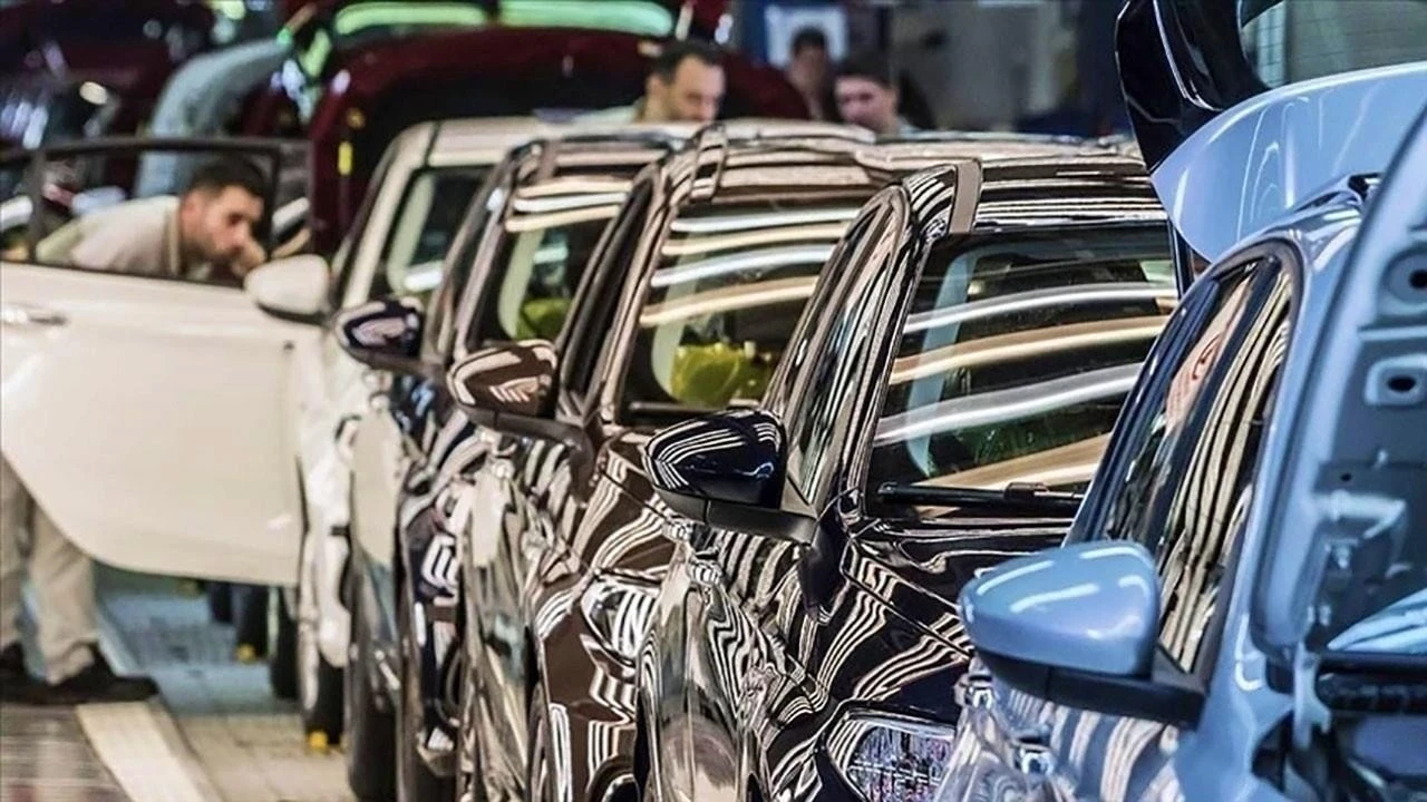 Otomotiv pazarı küçüldü, ÖTV geliri büyüdü: Hazine 6 ayda maksadın yüzde 38'ine ulaştı
