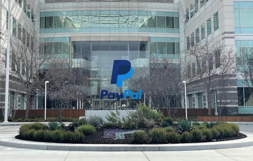Stripe, PayPal'ı satın almak için 53 milyar dolarlık büyük bir teklif getirdi